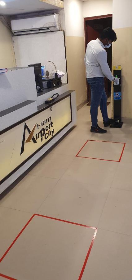 Hotel Airport City Near Delhi International Airport New Delhi Exterior photo
