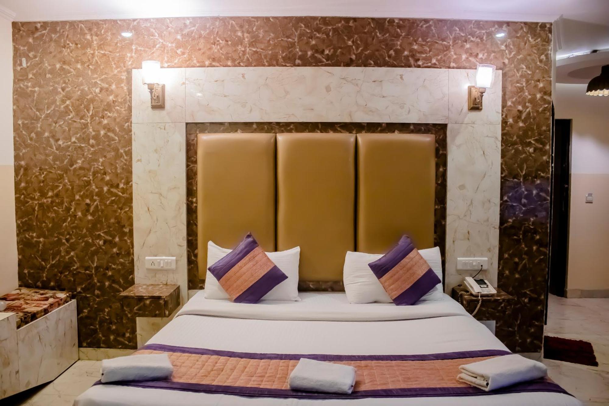 Hotel Airport City Near Delhi International Airport New Delhi Exterior photo