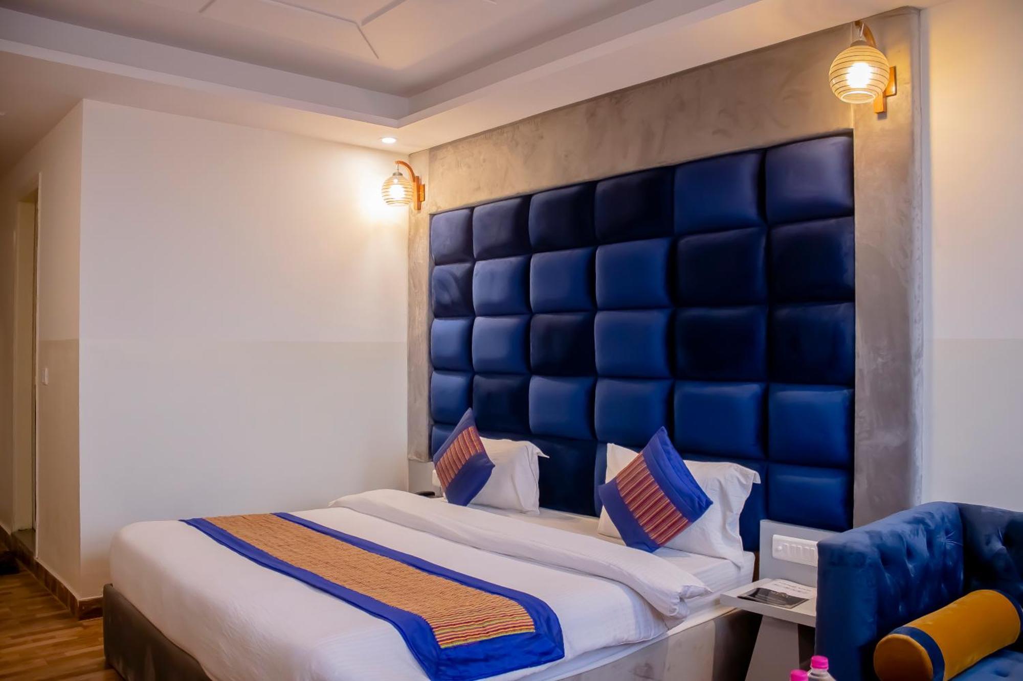 Hotel Airport City Near Delhi International Airport New Delhi Exterior photo