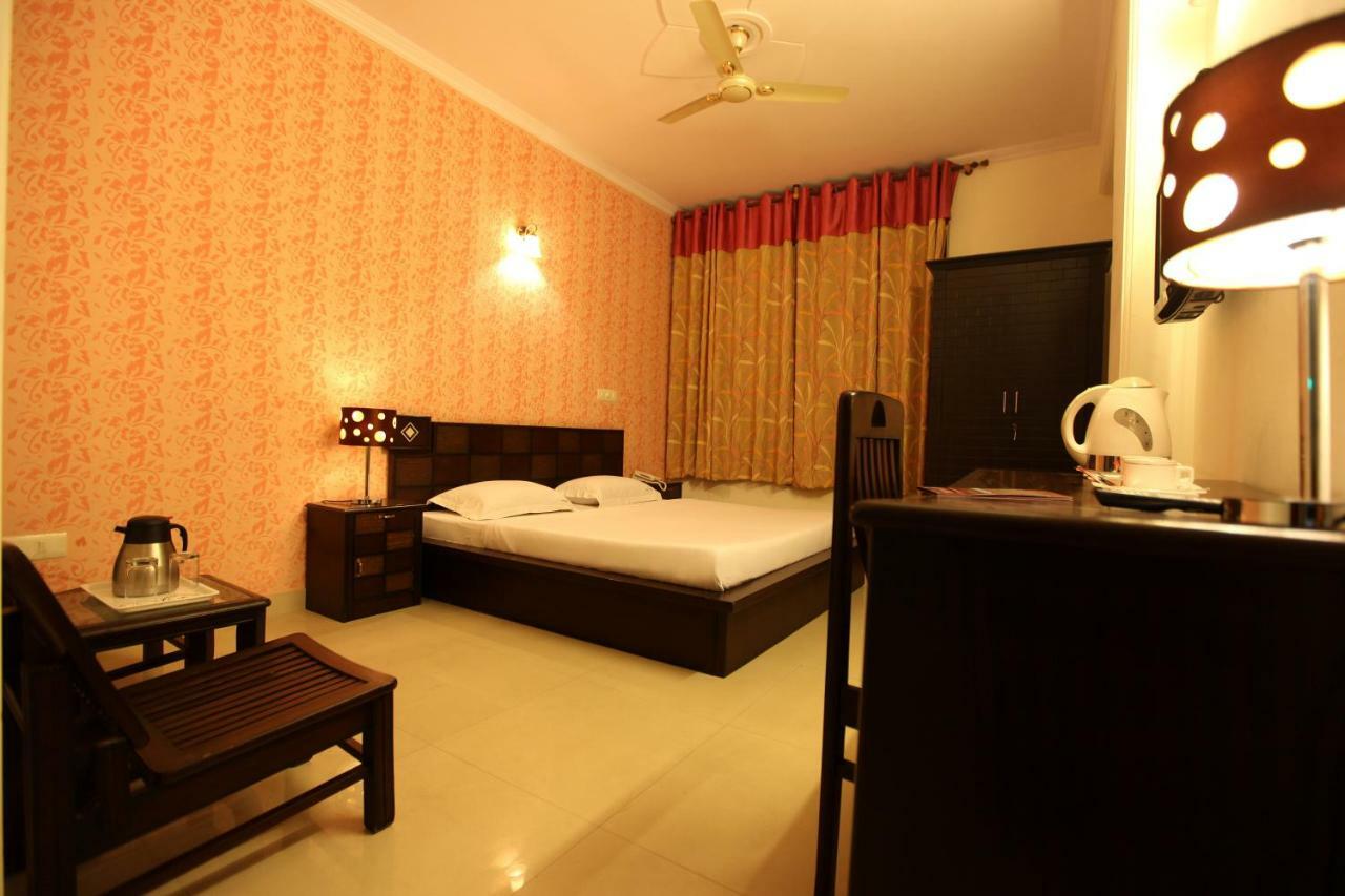 Hotel Airport City Near Delhi International Airport New Delhi Exterior photo